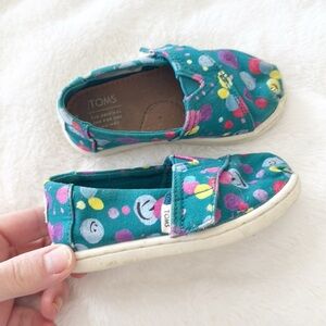 Toms Tiny blue Classic Deep Lake Happy Dot Print shoes Size 6
